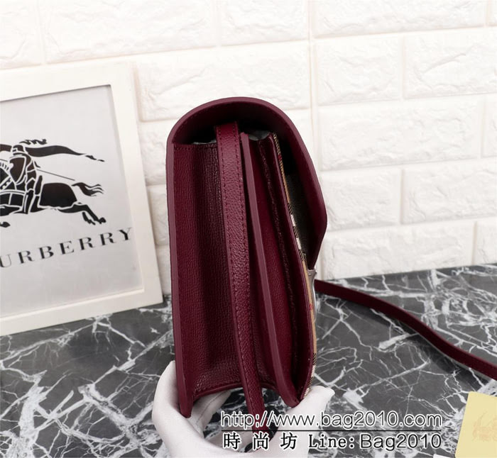 BURBERRY巴寶莉 原單 新款爆款 斜背包 卸下斜背帶兼作手拿包 8208  Bhq1261